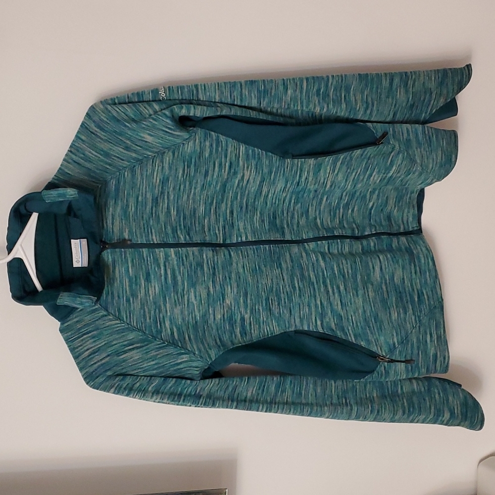 Columbia zip up